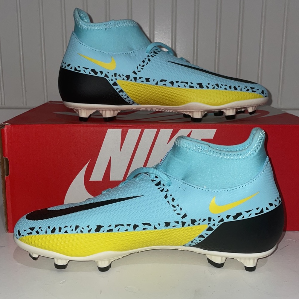 Nike Phantom Athletic Shoes - Light Blue, Yellow, Black - Picture 11 of 14